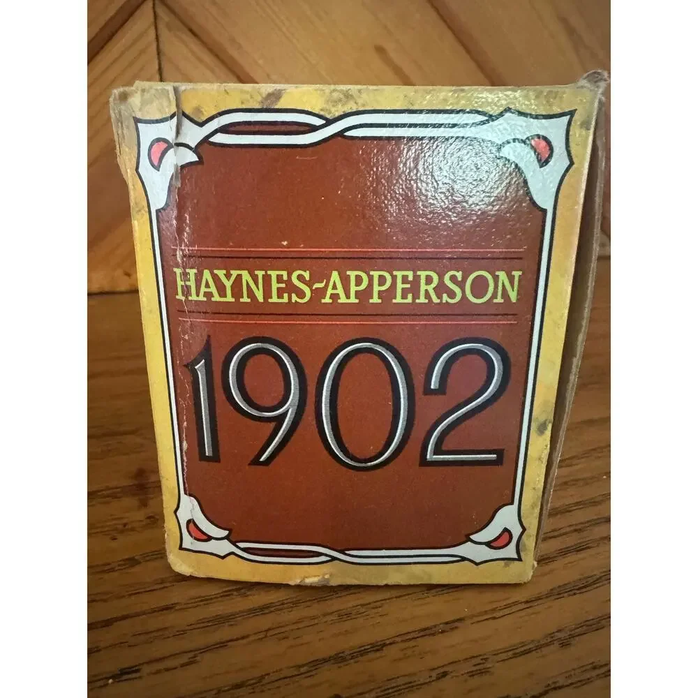 Vintage Avon Haynes-Apperson 1902 Car Decanter Blend 7 After Shave w Box